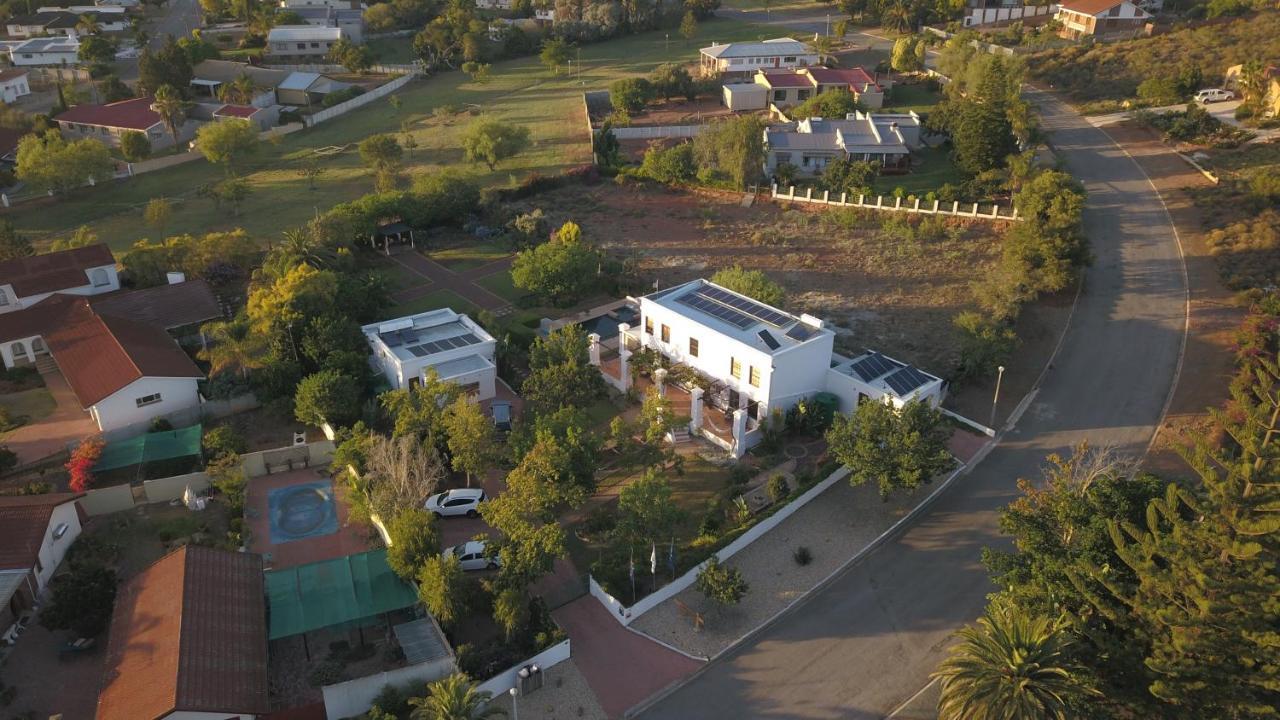Christofphs Bed & Breakfast Bonnievale Bagian luar foto