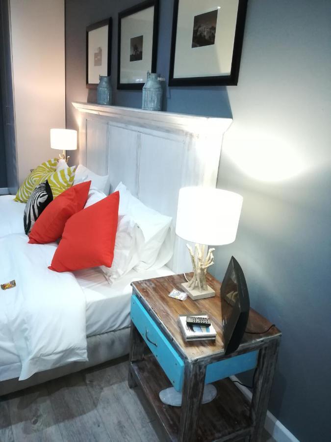 Christofphs Bed & Breakfast Bonnievale Bagian luar foto